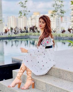 Arishfa Khan feet photo 8