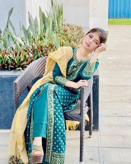 Arishfa Khan feet photo 4
