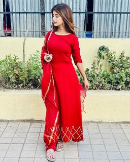 Arishfa Khan feet photo 20