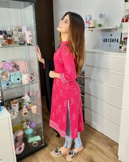 Arishfa Khan feet photo 7