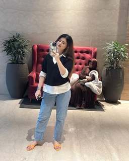 Arishfa Khan feet photo 8
