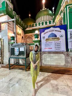 Arishfa Khan feet photo 3