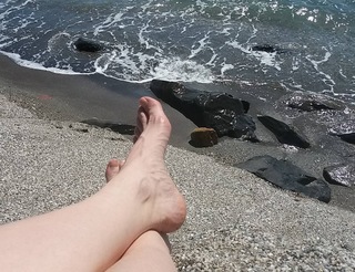 Arola Poch feet photo thumbnail