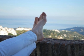 Arola Poch feet photo thumbnail