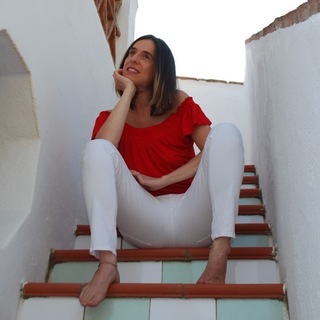 Arola Poch feet photo thumbnail