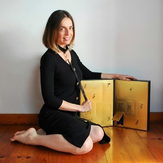 Arola Poch feet photo thumbnail