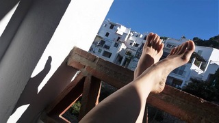 Arola Poch feet photo thumbnail