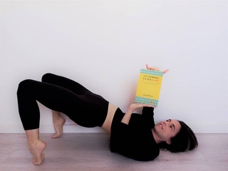 Arola Poch feet photo thumbnail