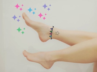 Arola Poch feet photo thumbnail