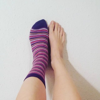 Arola Poch feet photo thumbnail