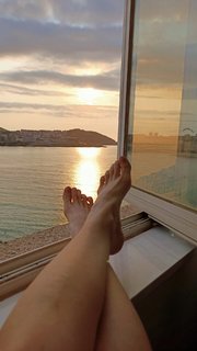 Arola Poch feet photo thumbnail