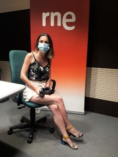 Arola Poch feet photo thumbnail