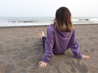 Arola Poch feet photo thumbnail