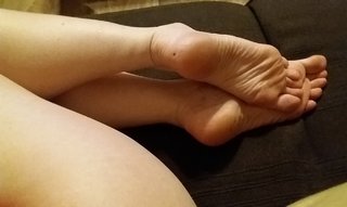 Arola Poch feet photo thumbnail