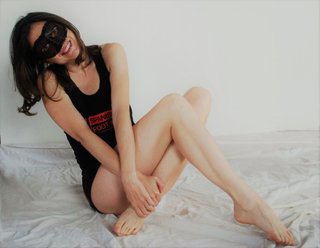 Arola Poch feet photo thumbnail