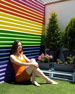 Arola Poch feet photo thumbnail