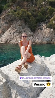 Arola Poch feet photo thumbnail