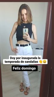 Arola Poch feet photo thumbnail