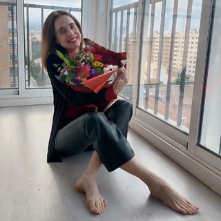 Arola Poch feet photo thumbnail