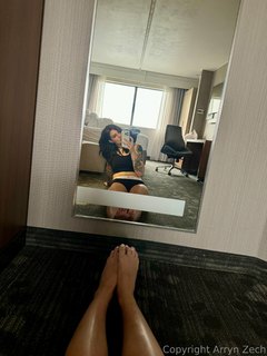 Arryn Zech feet photo 2