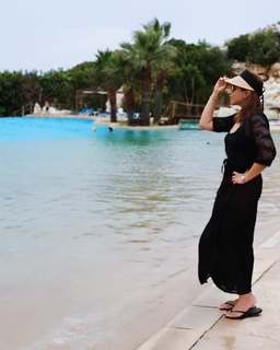 Arwa feet photo 5