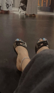 Arwa feet photo 11