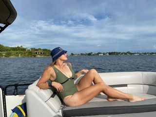 Aryna Sabalenka feet photo thumbnail