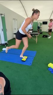 Aryna Sabalenka feet photo thumbnail