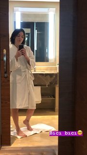 Arzu Yanardag feet photo 2