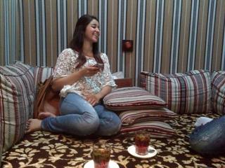 Aseel Omran feet photo thumbnail