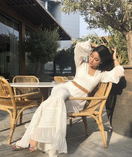 Aseel Omran feet photo thumbnail