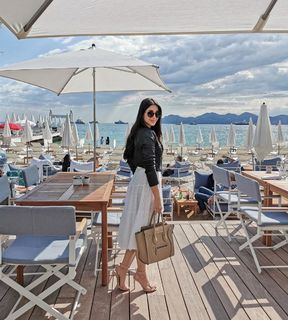 Aseel Omran feet photo thumbnail