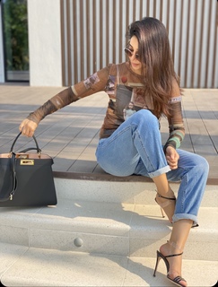 Aseel Omran feet photo thumbnail