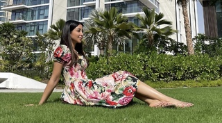 Aseel Omran feet photo thumbnail