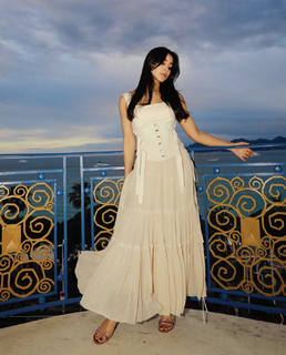 Aseel Omran feet photo thumbnail