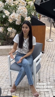 Aseel Omran feet photo thumbnail