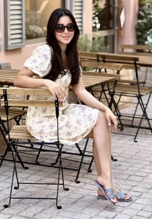 Aseel Omran feet photo thumbnail