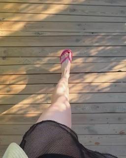 Asena Keskinci feet photo 9