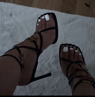Ash Kash feet photo 11