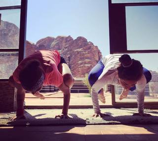 Asha Negi feet photo 14