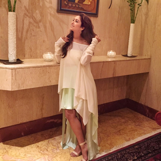 Asha Negi feet photo 13