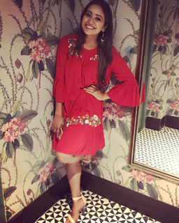 Asha Negi feet photo 4