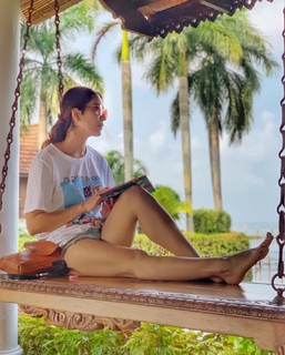 Asha Negi feet photo 8