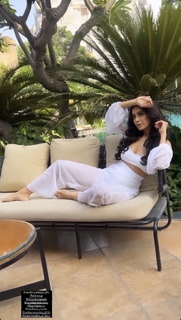 Asha Negi feet photo 1