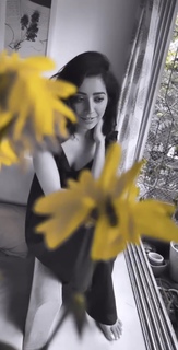 Asha Negi feet photo 1