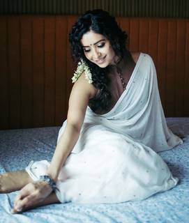 Asha Negi feet photo 11