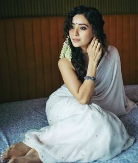 Asha Negi feet photo 10