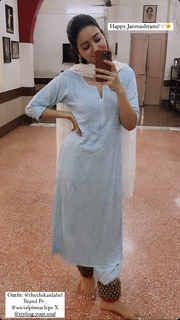 Asha Negi feet photo 6