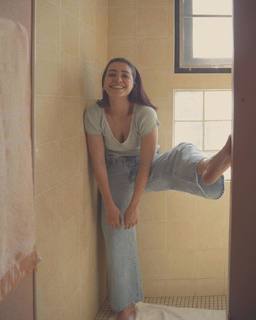 Asha Negi feet photo 12