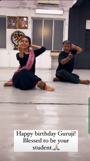 Asha Negi feet photo 18